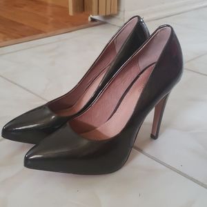 Cc Corso Como Patent Leather Pump Black Gold
